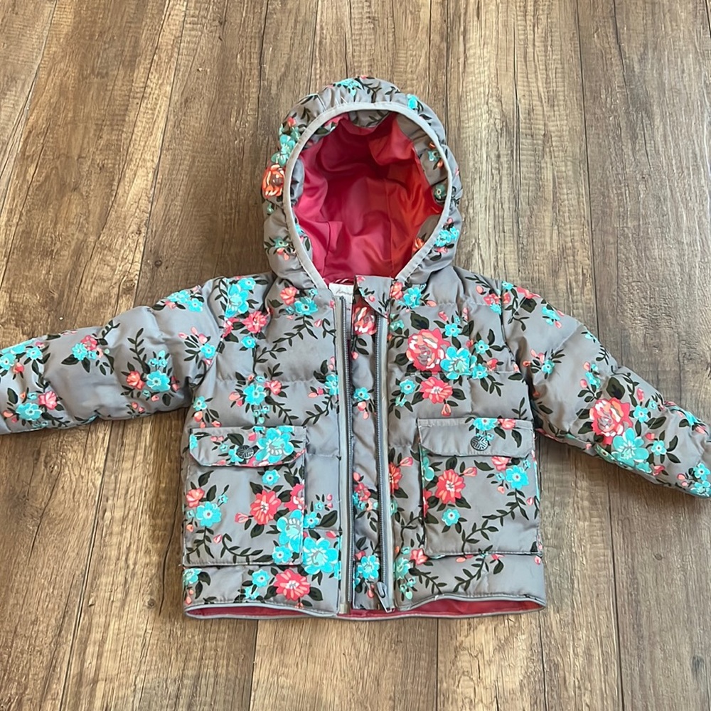 Hanna Andersson down coat. Flower print size 80 (2years).